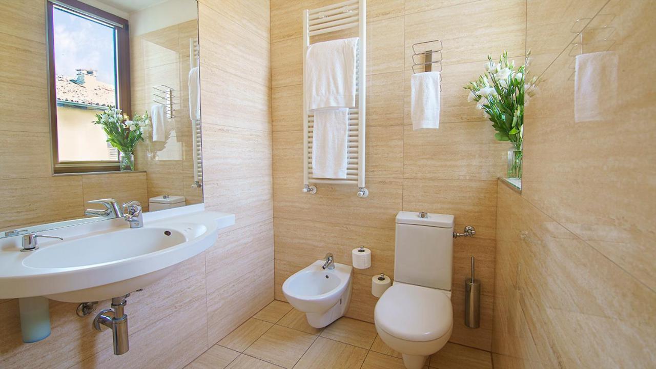 Bes Hotel Villa Zoia Boltiere Extérieur photo